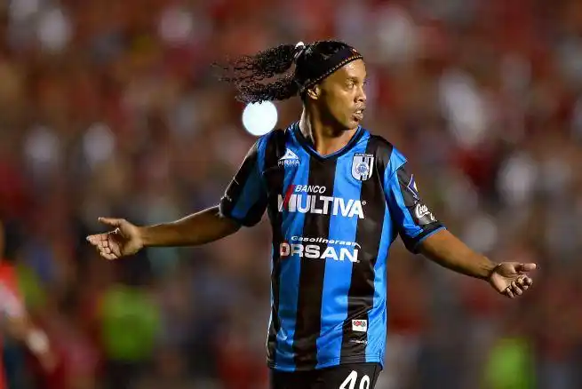 在全球足球 在全球足球