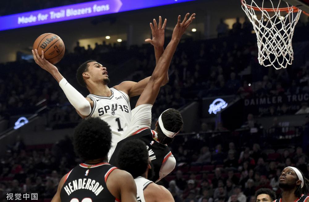 通过他的言 通过他的言