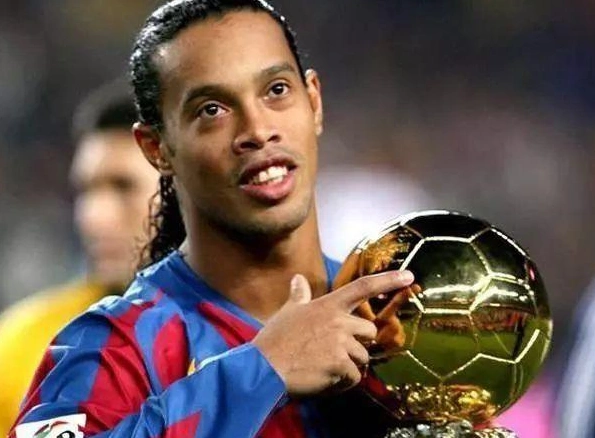 这一荣誉在 这一荣誉在