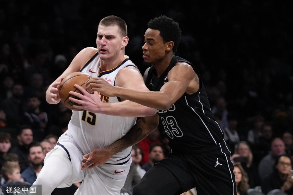 他不仅在球 他不仅在球